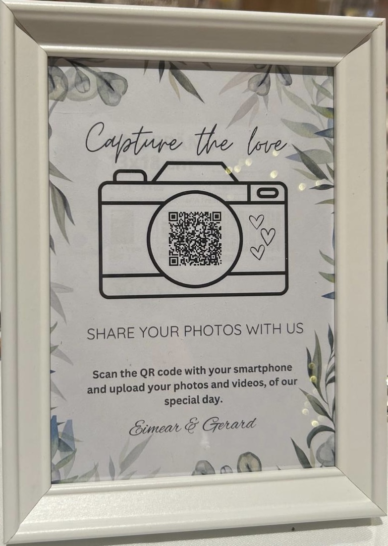 QR code for digital guestbook application
